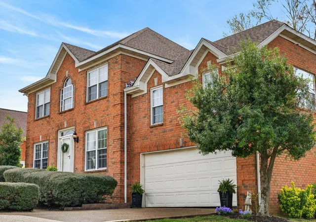 Photo 2 of Single family home for sale at 117 Huntington Pl, Hendersonville, TN 37075 | MLS# 3167466 | Listing updated on 2026-10-06