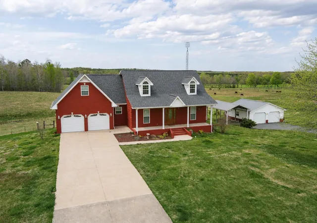 Photo 1 of Single family home for sale at 3421 George Olive Rd, Iron City, TN 38463 | MLS# 3165497 | Listing updated on 2026-09-10