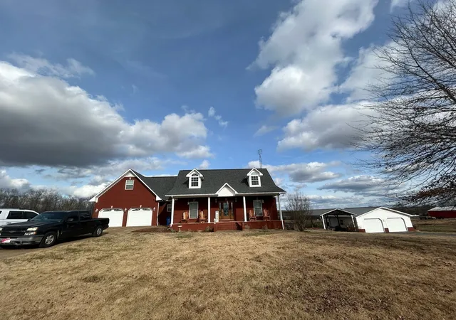 Photo 3 of Single family home for sale at 3421 George Olive Rd, Iron City, TN 38463 | MLS# 3165497 | Listing updated on 2026-09-10
