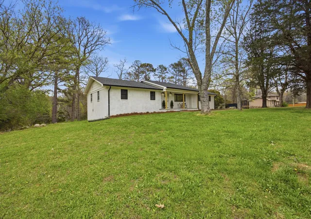 Photo 2 of Single family home for sale at 141 Old Ml Ln, Ringgold, GA 30736 | MLS# 3301770 | Listing updated on 2026-09-11