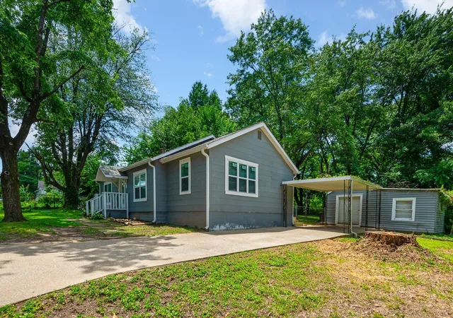 Photo 2 of Single family home for sale at 104 Morningside Dr, Portland, TN 37148 | MLS# 3176191 | Listing updated on 2026-09-10