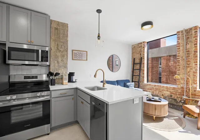 Photo 1 of Condo for sale at 117 East 7th St, Chattanooga, TN 37402 | MLS# 3166264 | Listing updated on 2026-09-11