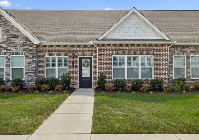 Photo 1 of Single family home for sale at 2406 Laurelstone Dr, Murfreesboro, TN 37130 | MLS# 3167372 | Listing updated on 2026-09-15