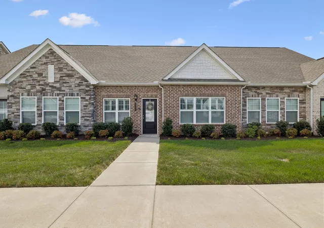 Photo 2 of Single family home for sale at 2406 Laurelstone Dr, Murfreesboro, TN 37130 | MLS# 3167372 | Listing updated on 2026-09-15