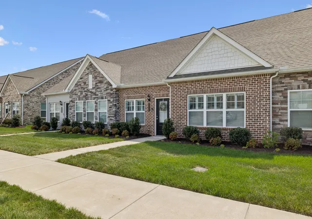 Photo 3 of Single family home for sale at 2406 Laurelstone Dr, Murfreesboro, TN 37130 | MLS# 3167372 | Listing updated on 2026-09-15