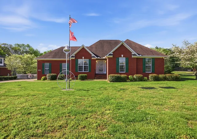 Photo 1 of Single family home for sale at 928 Everyman Ct, Columbia, TN 38401 | MLS# 3177881 | Listing updated on 2026-10-06