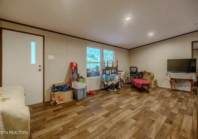 Photo 3 of Manufactured home for sale at 3954 Skyline Dr, Knoxville, TN 37914 | MLS# 3278357 | Listing updated on 2026-09-11