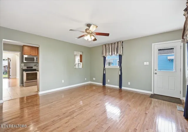 Photo 1 of Single family home for sale at 2445 Kennington Rd, Knoxville, TN 37917 | MLS# 3168266 | Listing updated on 2026-10-23