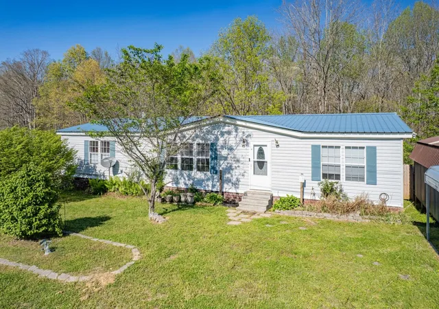 Photo 1 of Manufactured home for sale at 2056 Kristin Dr, Centerville, TN 37033 | MLS# 3171320 | Listing updated on 2026-09-11
