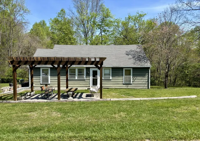 Photo 2 of Single family home for sale at 101 Flood Rd, Mc Minnville, TN 37110 | MLS# 3170537 | Listing updated on 2026-09-14