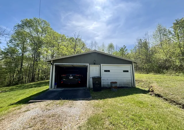 Photo 4 of Single family home for sale at 101 Flood Rd, Mc Minnville, TN 37110 | MLS# 3170537 | Listing updated on 2026-09-14