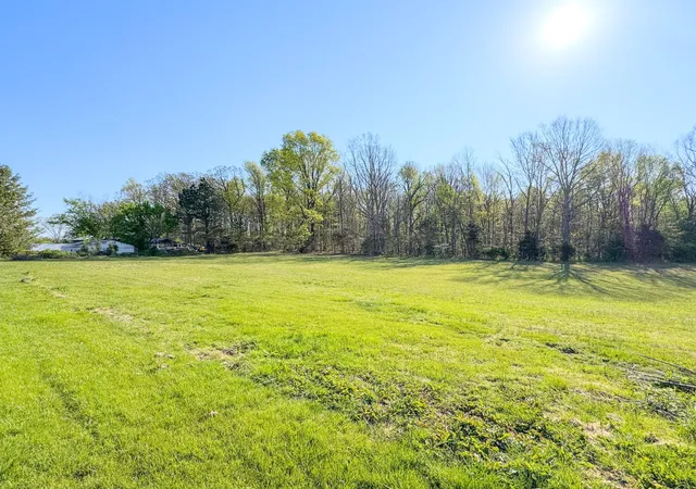 Photo 2 of Land for sale at 2634 Pleasant Grv Rd, Westmoreland, TN 37186 | MLS# 3170960 | Listing updated on 2026-10-05