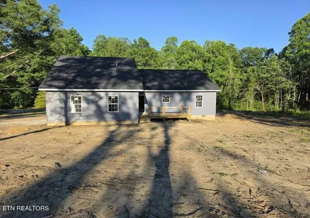 Photo 3 of Single family home for sale at 2226 Country Clb Rd, Jamestown, TN 38556 | MLS# 3171533 | Listing updated on 2026-09-11