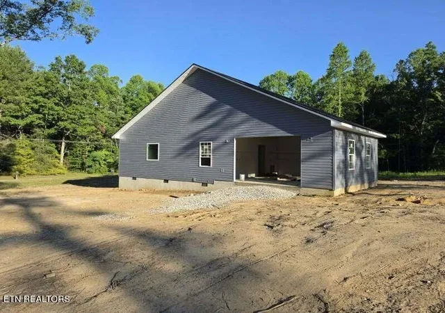Photo 4 of Single family home for sale at 2226 Country Clb Rd, Jamestown, TN 38556 | MLS# 3171533 | Listing updated on 2026-09-11