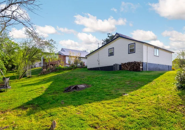 Photo 4 of Single family home for sale at 197 Main St, Copperhill, TN 37317 | MLS# 3261914 | Listing updated on 2026-09-11