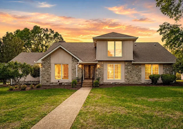 Photo 1 of Sale Pending at 117 Jackson Ln, Hendersonville, TN 37075 | MLS# 3220884 | Listing updated on 2026-09-15