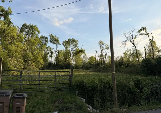 Photo 2 of Sale Pending at 215 Old Amqui Rd, Madison, TN 37115 | MLS# 3178182 | Listing updated on 2026-09-14