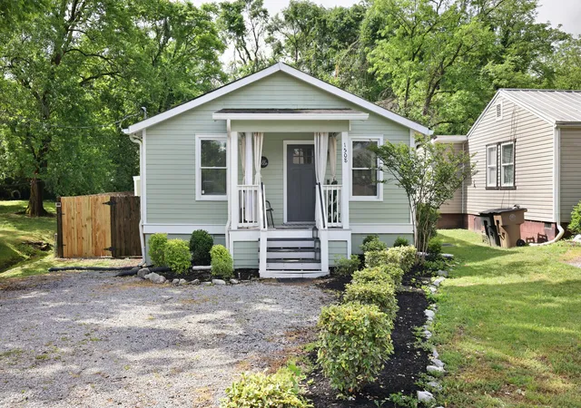 Photo 2 of Single family home for sale at 1508 Litton Ave, Nashville, TN 37216 | MLS# 3194006 | Listing updated on 2026-09-17