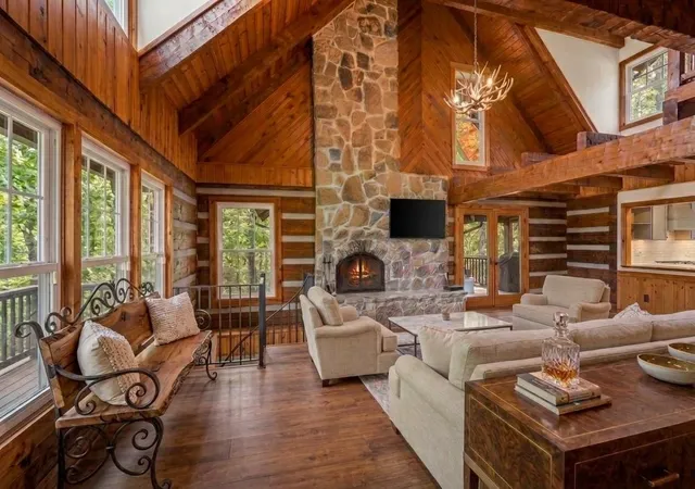 Photo 1 of Single family home for sale at 2318 Little Bnd Rd, Signal Mountain, TN 37377 | MLS# 3210989 | Listing updated on 2026-09-15