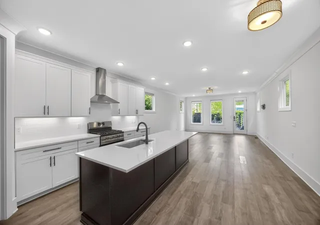 Photo 4 of Single family home for sale at 217 Eastmoreland St #A, Nashville, TN 37207 | MLS# 3180463 | Listing updated on 2026-10-09