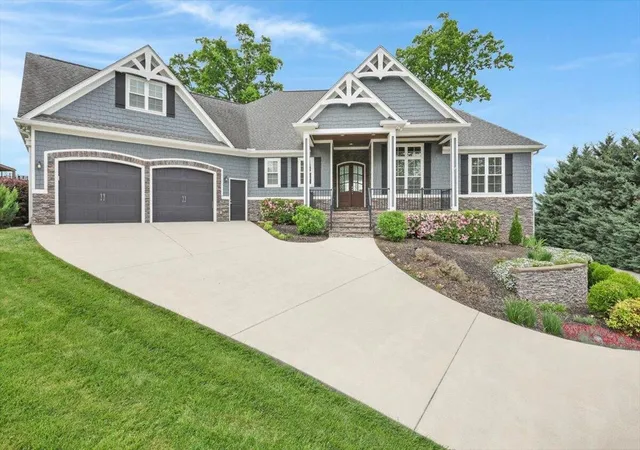 Photo 3 of Single family home for sale at 6201 Breezy Holw Ln, Harrison, TN 37341 | MLS# 3177963 | Listing updated on 2026-10-07