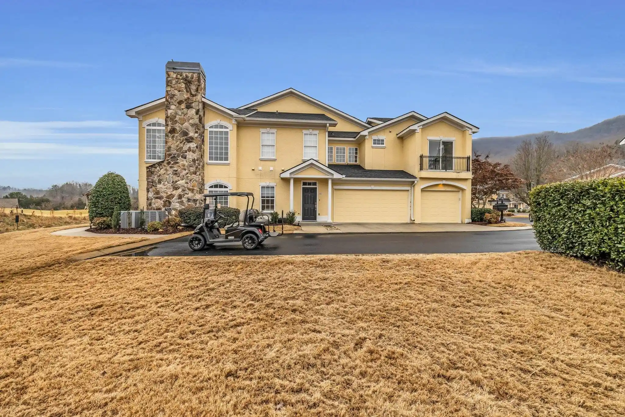 Listing Photo 2 - Condo for sale in 707 Renaissance Ct located at 707 Renaissance Ct, Chattanooga, TN 37419 - Unit 707 Renaissance Ct