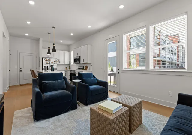 Photo 2 of Sale Pending at 1726 S Watkins Street, Chattanooga, TN 37404 | MLS# 3519392 | Listing updated on 2026-09-11