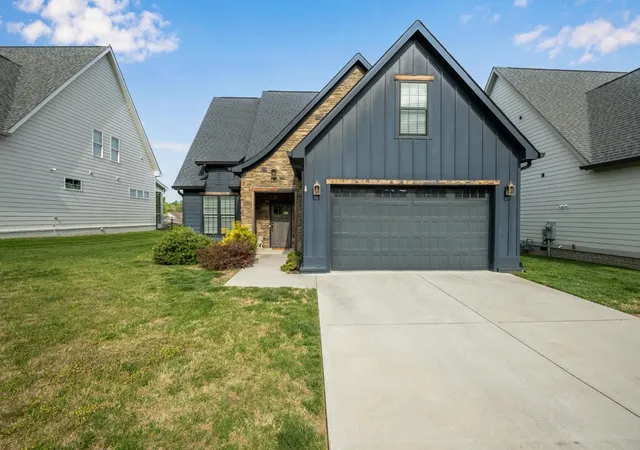 Photo 3 of Single family home for sale at 4165 Barnsley Loop, Ooltewah, TN 37363 | MLS# 3179996 | Listing updated on 2026-09-11