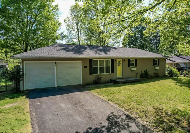 Photo 3 of Single family home for sale at 355 Mohawk Dr NW, Cleveland, TN 37312 | MLS# 3224538 | Listing updated on 2026-10-05
