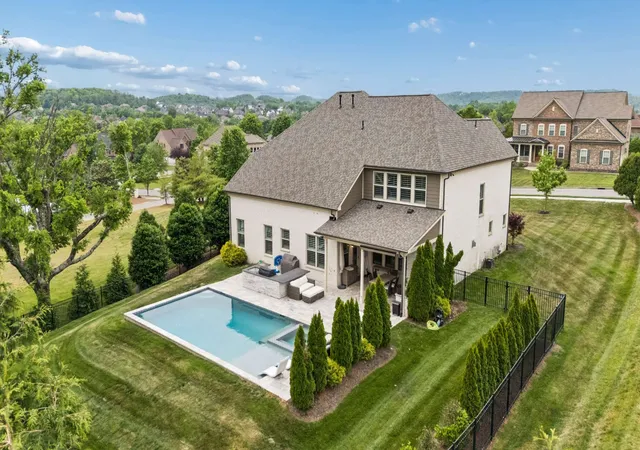 Photo 2 of Sale Pending at 1810 Legacy Cvs Ln, Brentwood, TN 37027 | MLS# 3190276 | Listing updated on 2026-10-05