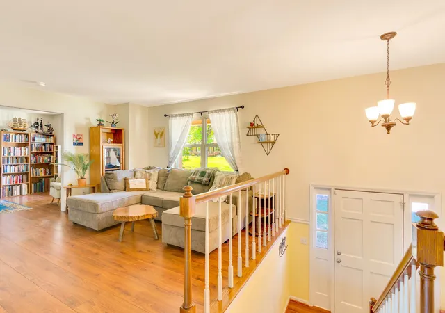 Photo 3 of Single family home for sale at 1701 Ray Jo Cir, Chattanooga, TN 37421 | MLS# 3180606 | Listing updated on 2026-10-22