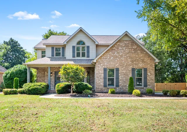 Single family home for sale at 2923 Regenwood Dr, Murfreesboro, TN 37129 | MLS# 3543091