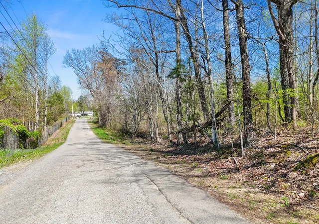 Photo 2 of Land for sale at 0 Grayson Way, Signal Mountain, TN 37377 | MLS# 3182469 | Listing updated on 2026-09-11
