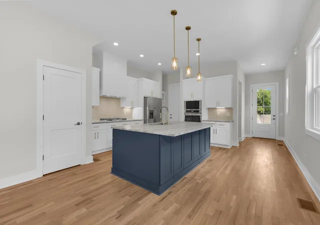 Photo 4 of Single family home for sale at 412 East Bnd Dr #B, Nashville, TN 37209 | MLS# 3182944 | Listing updated on 2026-09-14