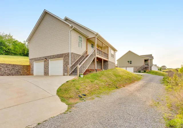 Photo 2 of Single family home for sale at 352 Hungry Holw Rd Se, Cleveland, TN 37323 | MLS# 3182875 | Listing updated on 2026-09-27
