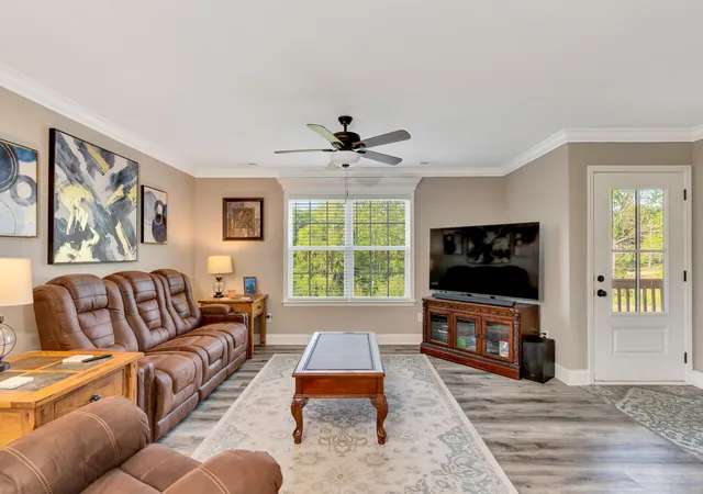 Photo 3 of Single family home for sale at 352 Hungry Holw Rd Se, Cleveland, TN 37323 | MLS# 3182875 | Listing updated on 2026-09-27