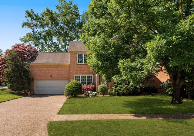 Photo 1 of Single family home for sale at 168 Clarendon Cir, Franklin, TN 37069 | MLS# 3183065 | Listing updated on 2026-09-12