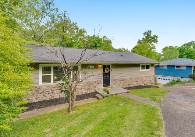 Photo 4 of Single family home for sale at 3616 Thrushwood Dr, Chattanooga, TN 37415 | MLS# 3205235 | Listing updated on 2026-10-30