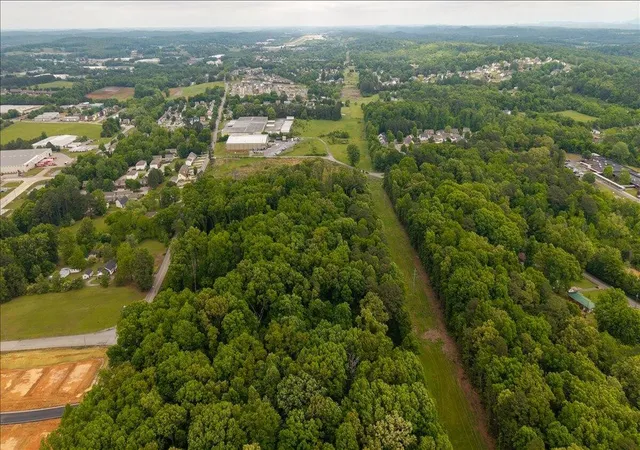 Photo 4 of Sale Pending at 23 Michigan Ave Rd NE, Cleveland, TN 37323 | MLS# 3223387 | Listing updated on 2026-09-11