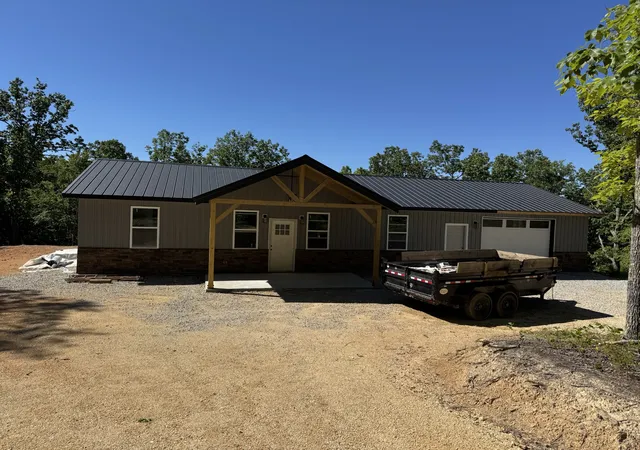 Photo 4 of Single family home for sale at 93 Wyatt Ln, Linden, TN 37096 | MLS# 3186032 | Listing updated on 2026-09-11