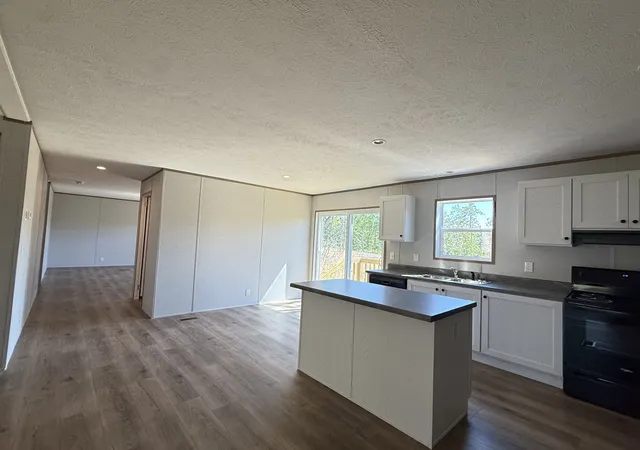 Photo 3 of Manufactured home for sale at 467 Woodland Rd, Hohenwald, TN 38462 | MLS# 3211470 | Listing updated on 2026-09-29