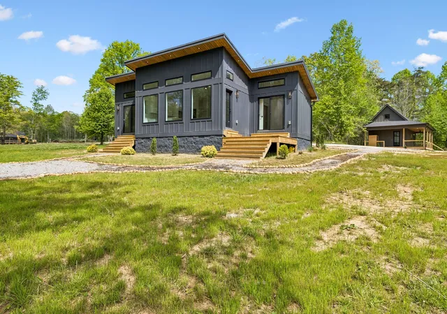 Photo 4 of Single family home for sale at 51 Dwellings Dr, Tracy City, TN 37387 | MLS# 3184780 | Listing updated on 2026-09-11