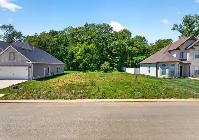 Photo 3 of Single family home for sale at 368 Kildeer Dr, Clarksville, TN 37040 | MLS# 3214407 | Listing updated on 2026-09-14