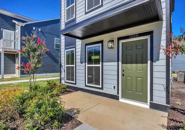 Photo 3 of Sale Pending at 1841 Cotton Way, Chattanooga, TN 37404 | MLS# 3186912 | Listing updated on 2026-09-11