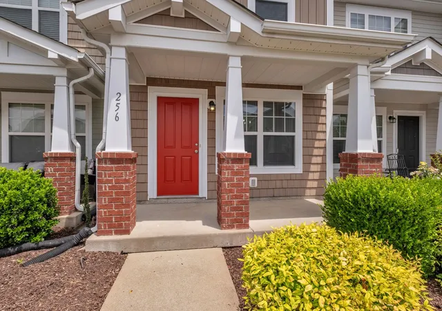 Photo 4 of Townhouse for sale at 256 Killian Way, Mount Juliet, TN 37122 | MLS# 3189592 | Listing updated on 2026-09-14