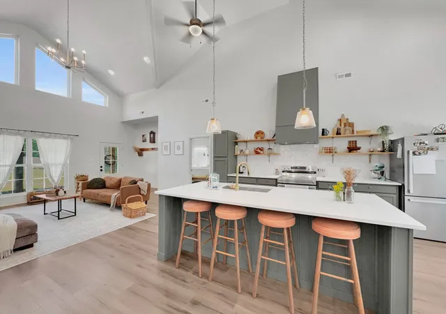Photo 4 of Single family home for sale at 9120 Redbud Ln, Nunnelly, TN 37137 | MLS# 3190677 | Listing updated on 2026-10-04