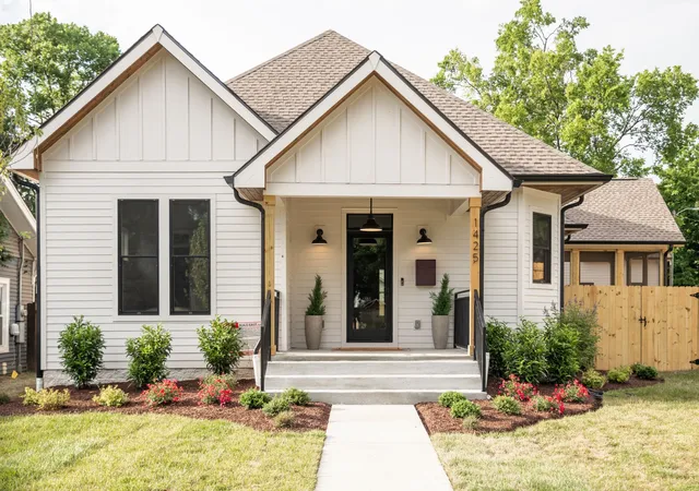 Photo 2 of Single family home for sale at 1425 Franklin Ave, Nashville, TN 37206 | MLS# 3213401 | Listing updated on 2026-09-13