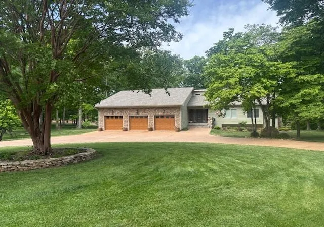 Photo 1 of Single family home for sale at 1018 Bunker Ridge, Soddy Daisy, TN 37379 | MLS# 3190904 | Listing updated on 2026-09-11