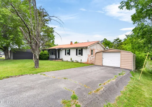 Photo 1 of Single family home for sale at 706 Industrial Dr, Monterey, TN 38574 | MLS# 3191005 | Listing updated on 2026-10-01
