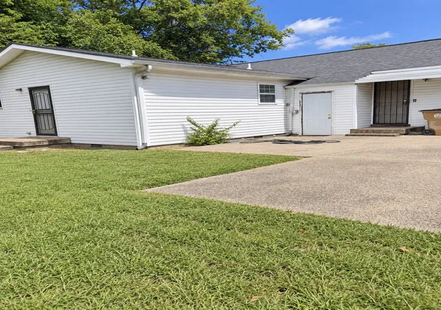 Photo 3 of Single family home for sale at 1507 23rd Avenue N, Nashville, TN 37208 | MLS# 3211290 | Listing updated on 2026-09-12